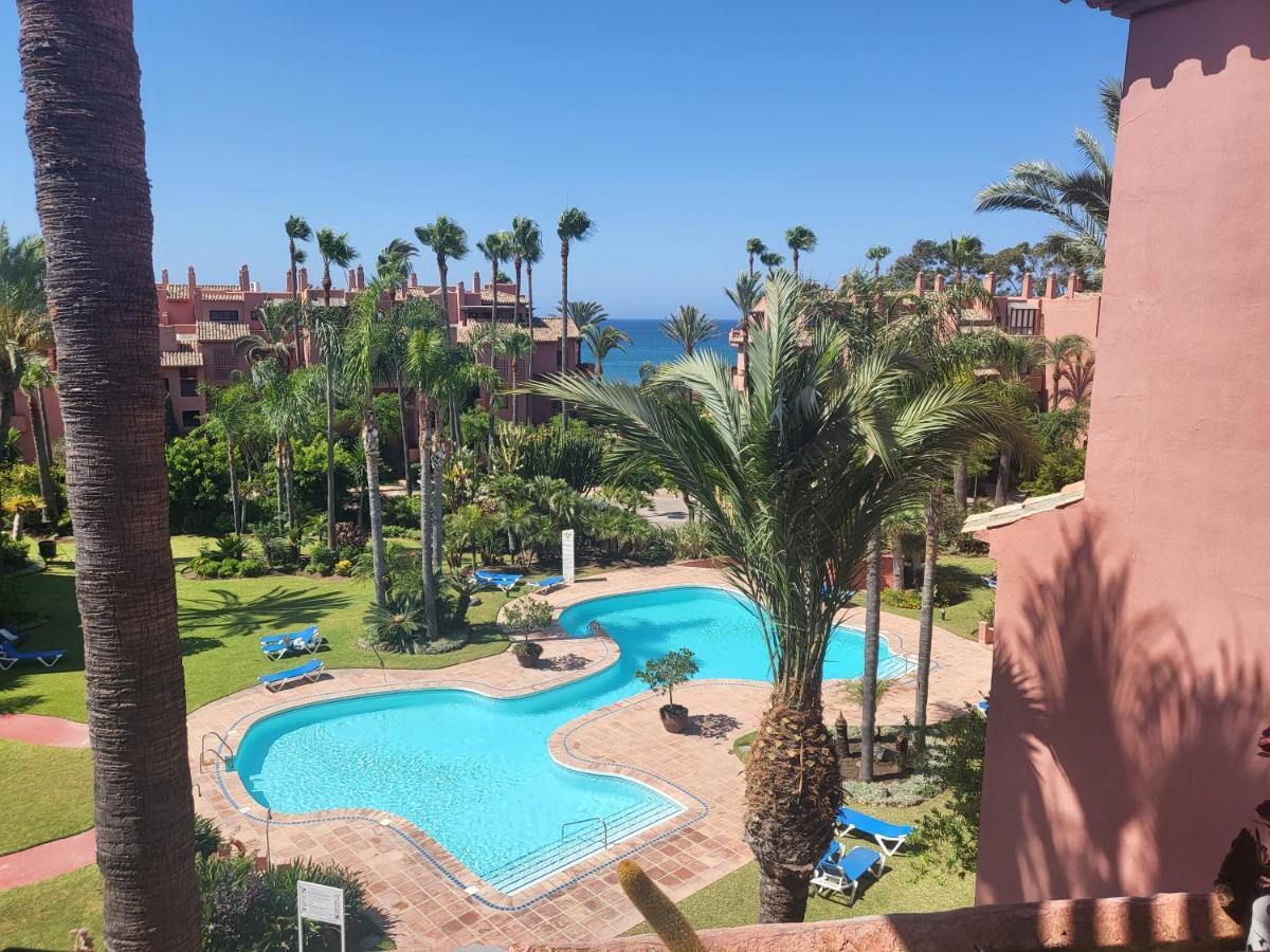 Lovely Penthouse On The Beach, Amazing Views Apartamento Marbella